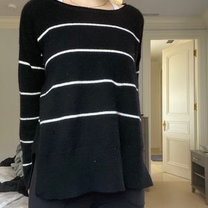 Lord and Taylor cashmere sweater